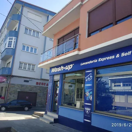 3 Bedrooms With Balcony And Wifi At 2 Km Away From The Beach Apartment *